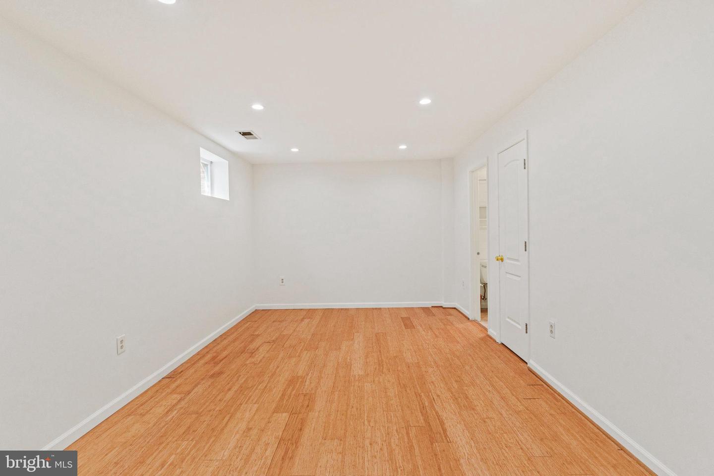 7034 BRADWOOD CT, SPRINGFIELD, Virginia 22151, 3 Bedrooms Bedrooms, ,3 BathroomsBathrooms,Residential,For sale,7034 BRADWOOD CT,VAFX2232148 MLS # VAFX2232148