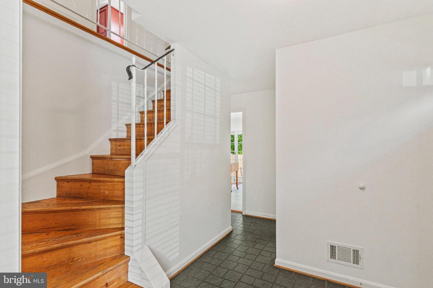 7034 BRADWOOD CT, SPRINGFIELD, Virginia 22151, 3 Bedrooms Bedrooms, ,3 BathroomsBathrooms,Residential,For sale,7034 BRADWOOD CT,VAFX2232148 MLS # VAFX2232148
