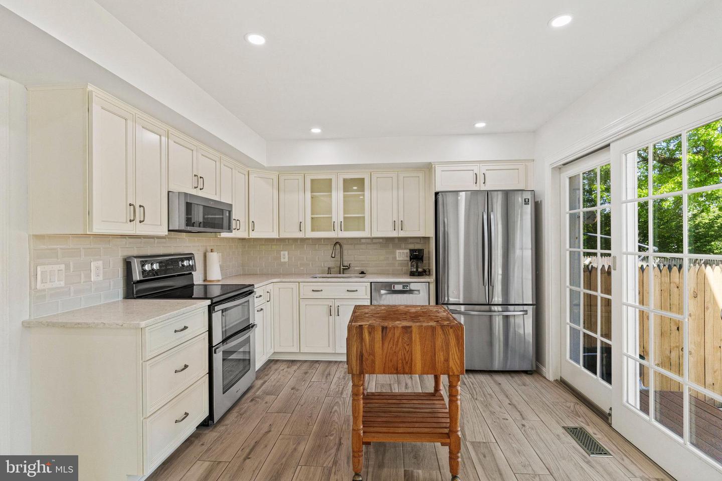 7034 BRADWOOD CT, SPRINGFIELD, Virginia 22151, 3 Bedrooms Bedrooms, ,3 BathroomsBathrooms,Residential,For sale,7034 BRADWOOD CT,VAFX2232148 MLS # VAFX2232148