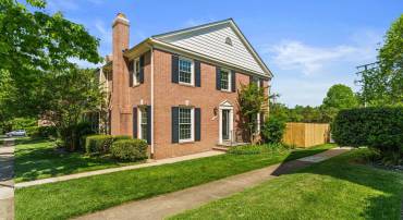 7034 BRADWOOD CT, SPRINGFIELD, Virginia 22151, 3 Bedrooms Bedrooms, ,3 BathroomsBathrooms,Residential,For sale,7034 BRADWOOD CT,VAFX2232148 MLS # VAFX2232148