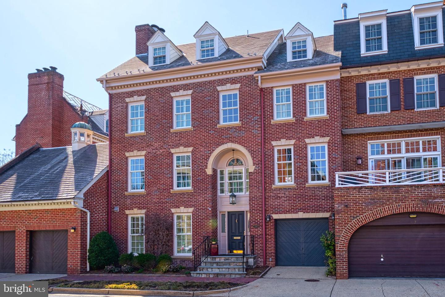 319 S UNION ST, ALEXANDRIA, Virginia 22314, 3 Bedrooms Bedrooms, ,2 BathroomsBathrooms,Residential,For sale,319 S UNION ST,VAAX2043746 MLS # VAAX2043746