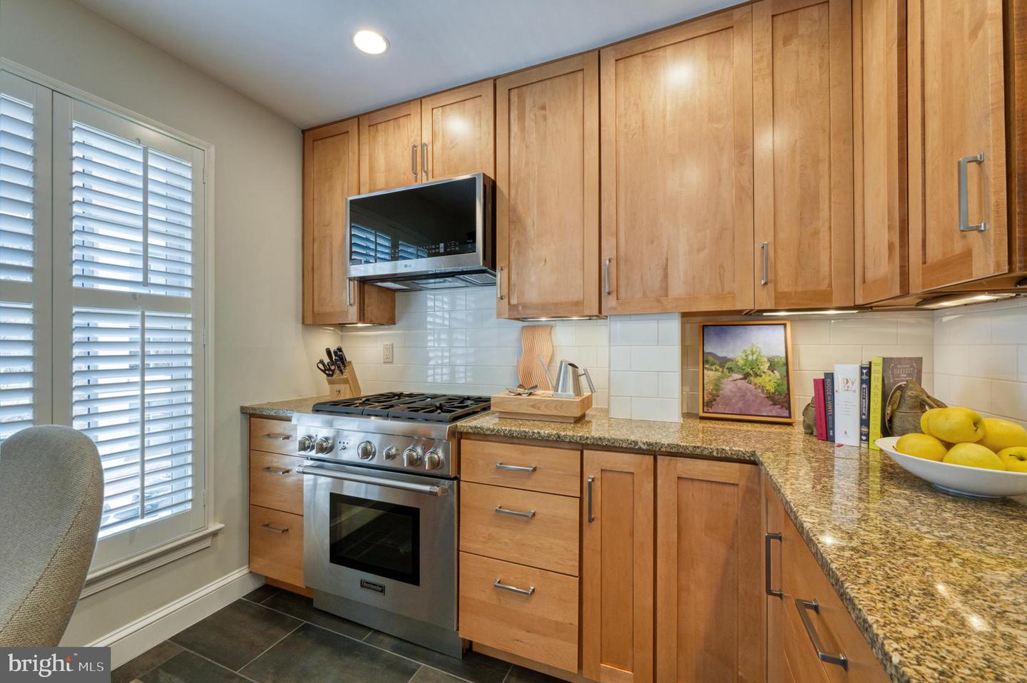 319 S UNION ST, ALEXANDRIA, Virginia 22314, 3 Bedrooms Bedrooms, ,2 BathroomsBathrooms,Residential,For sale,319 S UNION ST,VAAX2043746 MLS # VAAX2043746
