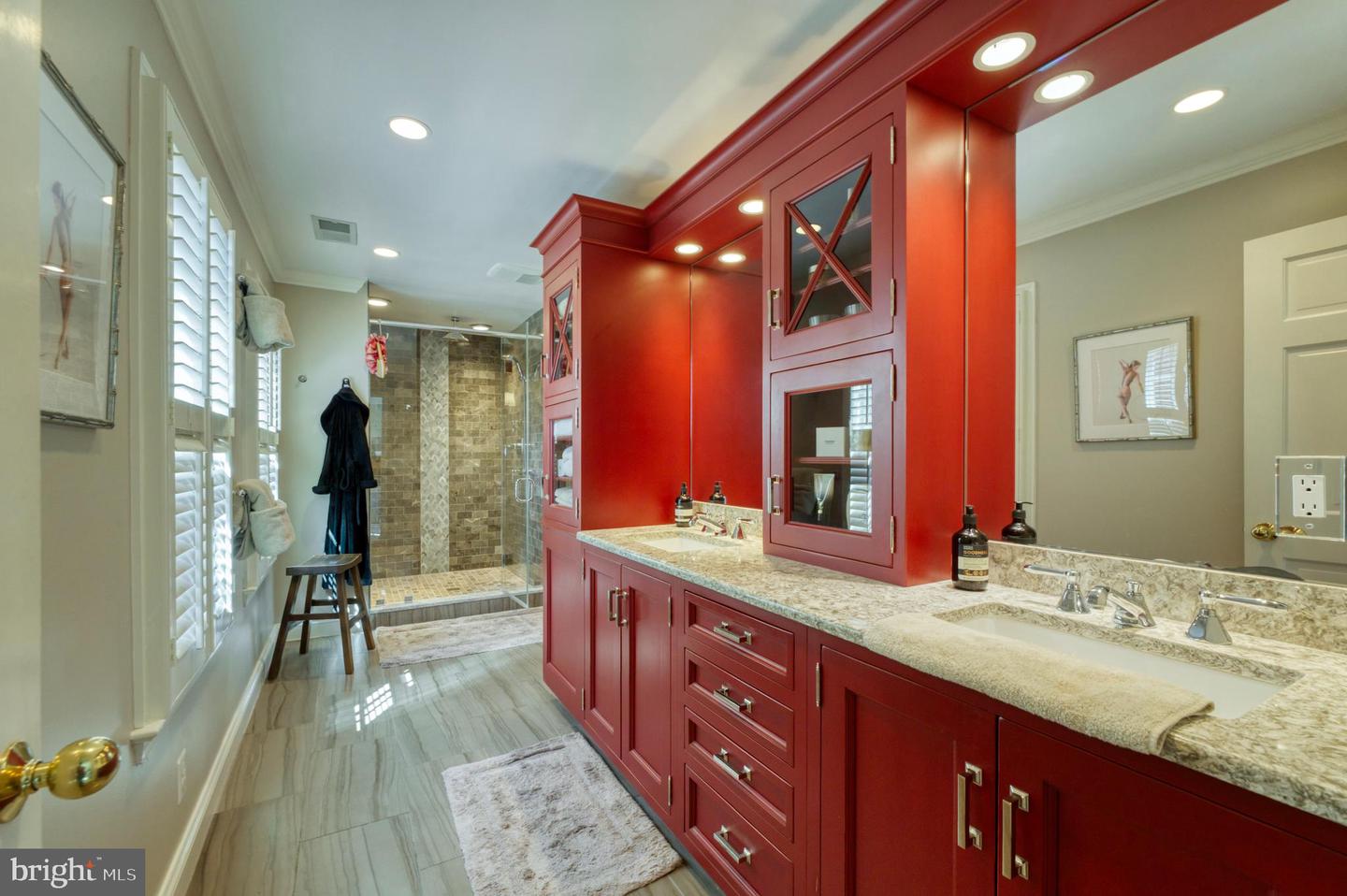 319 S UNION ST, ALEXANDRIA, Virginia 22314, 3 Bedrooms Bedrooms, ,2 BathroomsBathrooms,Residential,For sale,319 S UNION ST,VAAX2043746 MLS # VAAX2043746