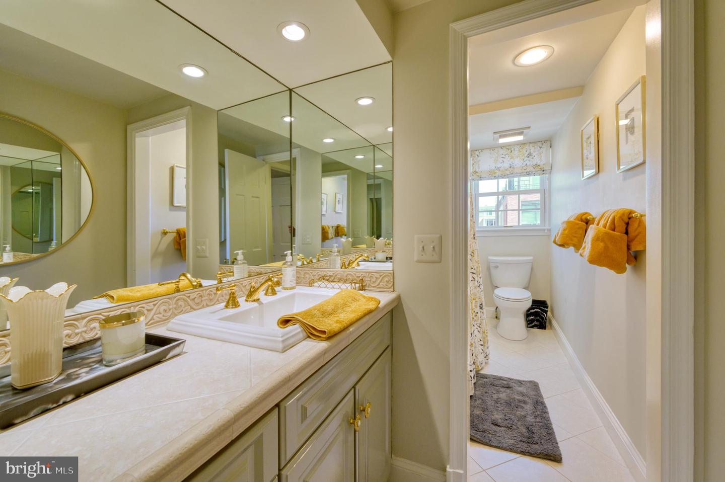 319 S UNION ST, ALEXANDRIA, Virginia 22314, 3 Bedrooms Bedrooms, ,2 BathroomsBathrooms,Residential,For sale,319 S UNION ST,VAAX2043746 MLS # VAAX2043746