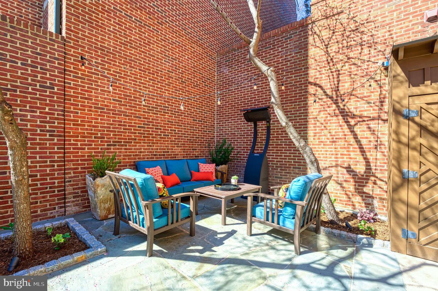 319 S UNION ST, ALEXANDRIA, Virginia 22314, 3 Bedrooms Bedrooms, ,2 BathroomsBathrooms,Residential,For sale,319 S UNION ST,VAAX2043746 MLS # VAAX2043746