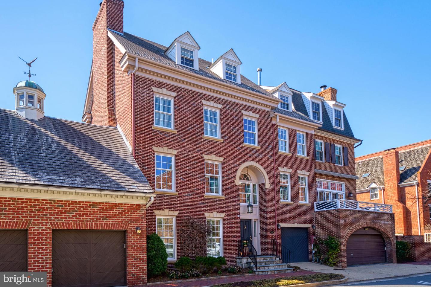 319 S UNION ST, ALEXANDRIA, Virginia 22314, 3 Bedrooms Bedrooms, ,2 BathroomsBathrooms,Residential,For sale,319 S UNION ST,VAAX2043746 MLS # VAAX2043746