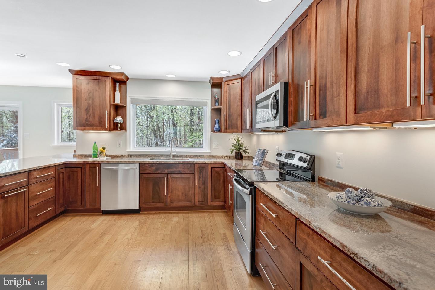 10242 VAN THOMPSON RD, FAIRFAX STATION, Virginia 22039, 4 Bedrooms Bedrooms, ,3 BathroomsBathrooms,Residential,For sale,10242 VAN THOMPSON RD,VAFX2232656 MLS # VAFX2232656