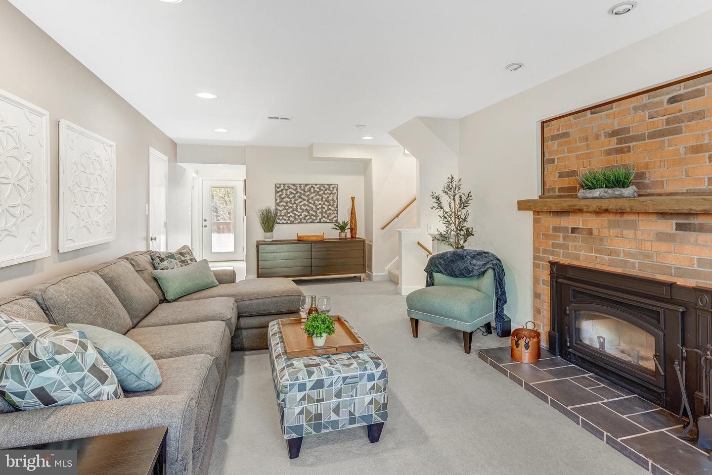 10242 VAN THOMPSON RD, FAIRFAX STATION, Virginia 22039, 4 Bedrooms Bedrooms, ,3 BathroomsBathrooms,Residential,For sale,10242 VAN THOMPSON RD,VAFX2232656 MLS # VAFX2232656