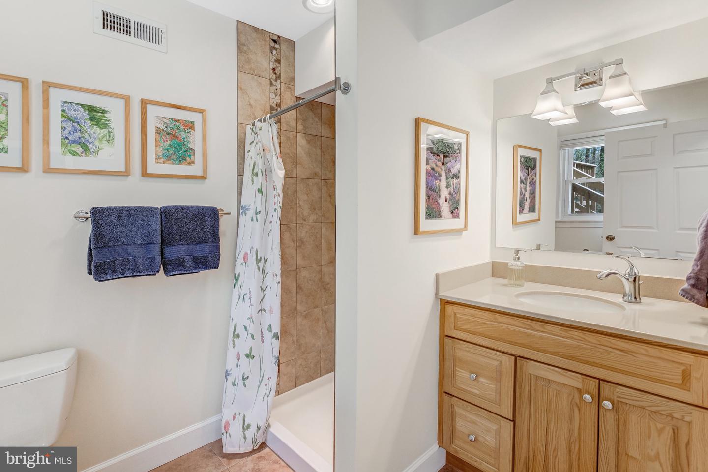 10242 VAN THOMPSON RD, FAIRFAX STATION, Virginia 22039, 4 Bedrooms Bedrooms, ,3 BathroomsBathrooms,Residential,For sale,10242 VAN THOMPSON RD,VAFX2232656 MLS # VAFX2232656
