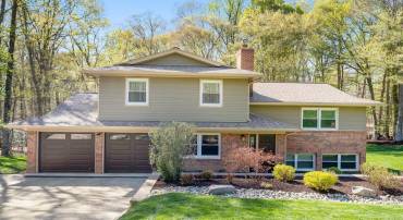 10242 VAN THOMPSON RD, FAIRFAX STATION, Virginia 22039, 4 Bedrooms Bedrooms, ,3 BathroomsBathrooms,Residential,For sale,10242 VAN THOMPSON RD,VAFX2232656 MLS # VAFX2232656