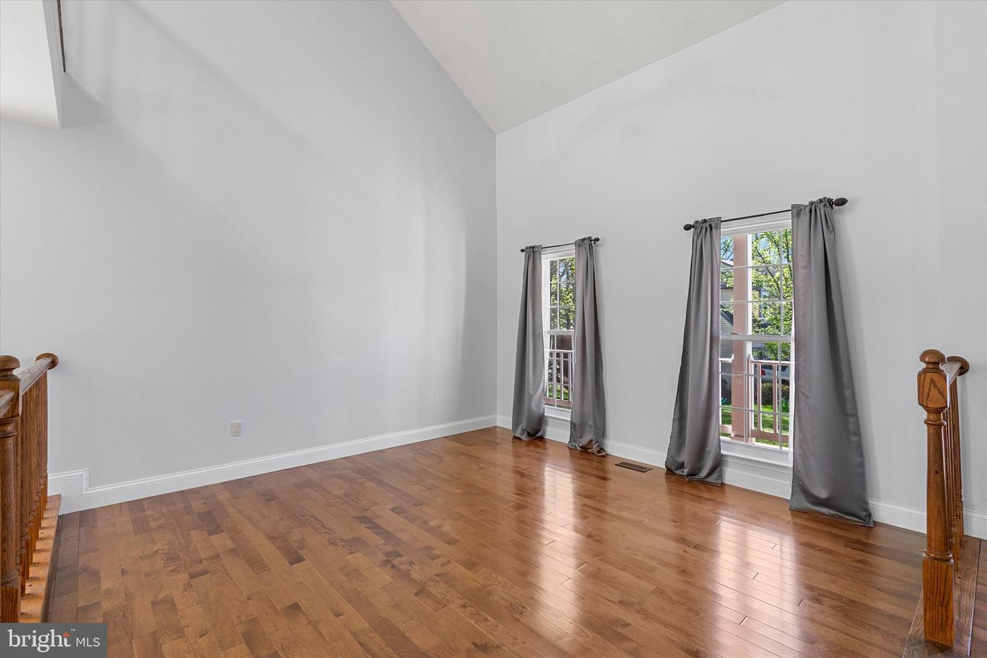 8217 BAYBERRY RIDGE RD, FAIRFAX STATION, Virginia 22039, 4 Bedrooms Bedrooms, ,3 BathroomsBathrooms,Residential,For sale,8217 BAYBERRY RIDGE RD,VAFX2233054 MLS # VAFX2233054