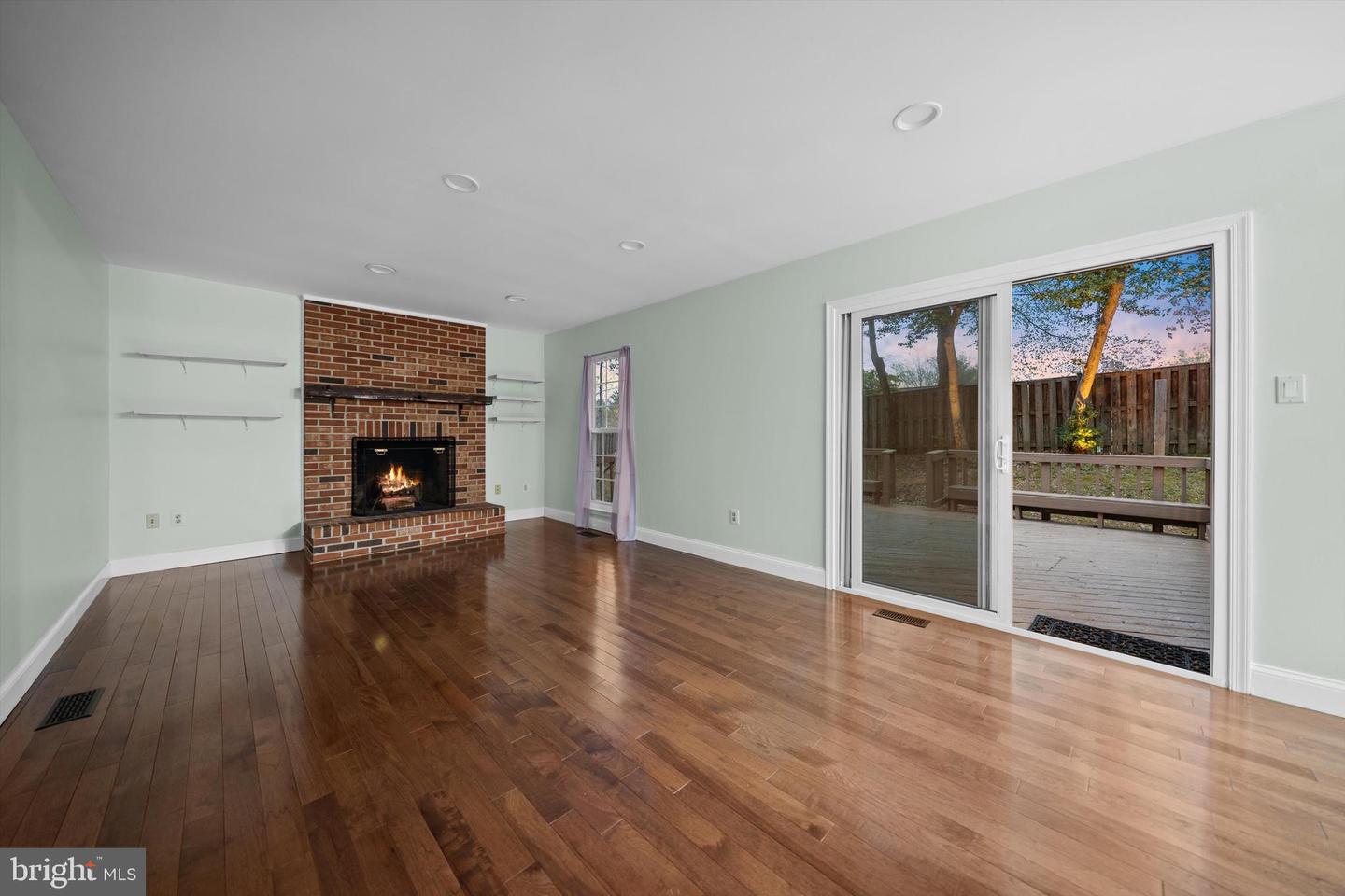 8217 BAYBERRY RIDGE RD, FAIRFAX STATION, Virginia 22039, 4 Bedrooms Bedrooms, ,3 BathroomsBathrooms,Residential,For sale,8217 BAYBERRY RIDGE RD,VAFX2233054 MLS # VAFX2233054