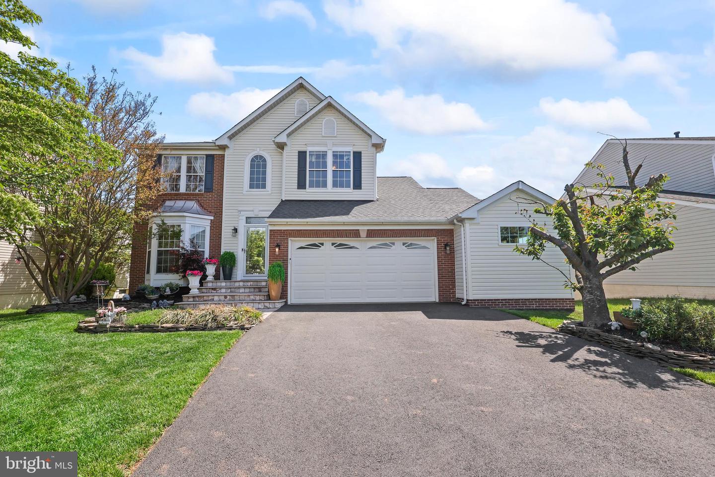 20740 RAINSBORO DR, ASHBURN, Virginia 20147, 4 Bedrooms Bedrooms, ,3 BathroomsBathrooms,Residential,For sale,20740 RAINSBORO DR,VALO2093526 MLS # VALO2093526