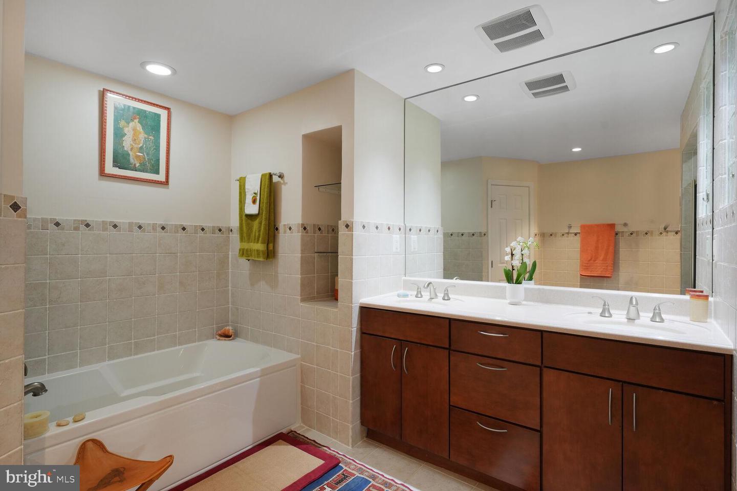 3305 CLEARWOOD CT, FALLS CHURCH, Virginia 22042, 4 Bedrooms Bedrooms, ,3 BathroomsBathrooms,Residential,For sale,3305 CLEARWOOD CT,VAFX2233518 MLS # VAFX2233518