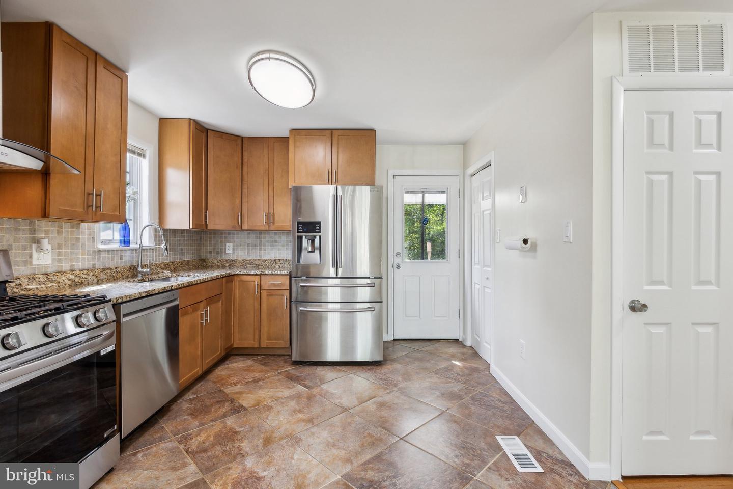 14324 SOUTHGATE CT, WOODBRIDGE, Virginia 22193, 3 Bedrooms Bedrooms, ,3 BathroomsBathrooms,Residential,For sale,14324 SOUTHGATE CT,VAPW2091836 MLS # VAPW2091836