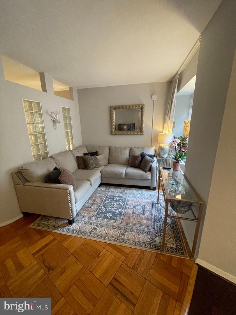 1711 NW MASSACHUSETTS AVE NW #502, WASHINGTON, District Of Columbia 20036, 1 Bedroom Bedrooms, ,1 BathroomBathrooms,Residential,For sale,1711 NW MASSACHUSETTS AVE NW #502,DCDC2195296 MLS # DCDC2195296
