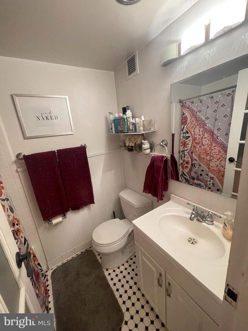 1711 NW MASSACHUSETTS AVE NW #502, WASHINGTON, District Of Columbia 20036, 1 Bedroom Bedrooms, ,1 BathroomBathrooms,Residential,For sale,1711 NW MASSACHUSETTS AVE NW #502,DCDC2195296 MLS # DCDC2195296