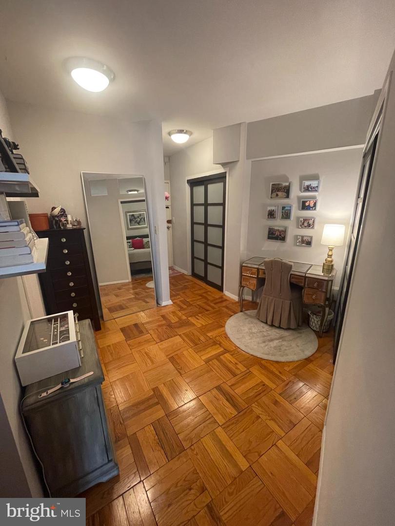 1711 NW MASSACHUSETTS AVE NW #502, WASHINGTON, District Of Columbia 20036, 1 Bedroom Bedrooms, ,1 BathroomBathrooms,Residential,For sale,1711 NW MASSACHUSETTS AVE NW #502,DCDC2195296 MLS # DCDC2195296