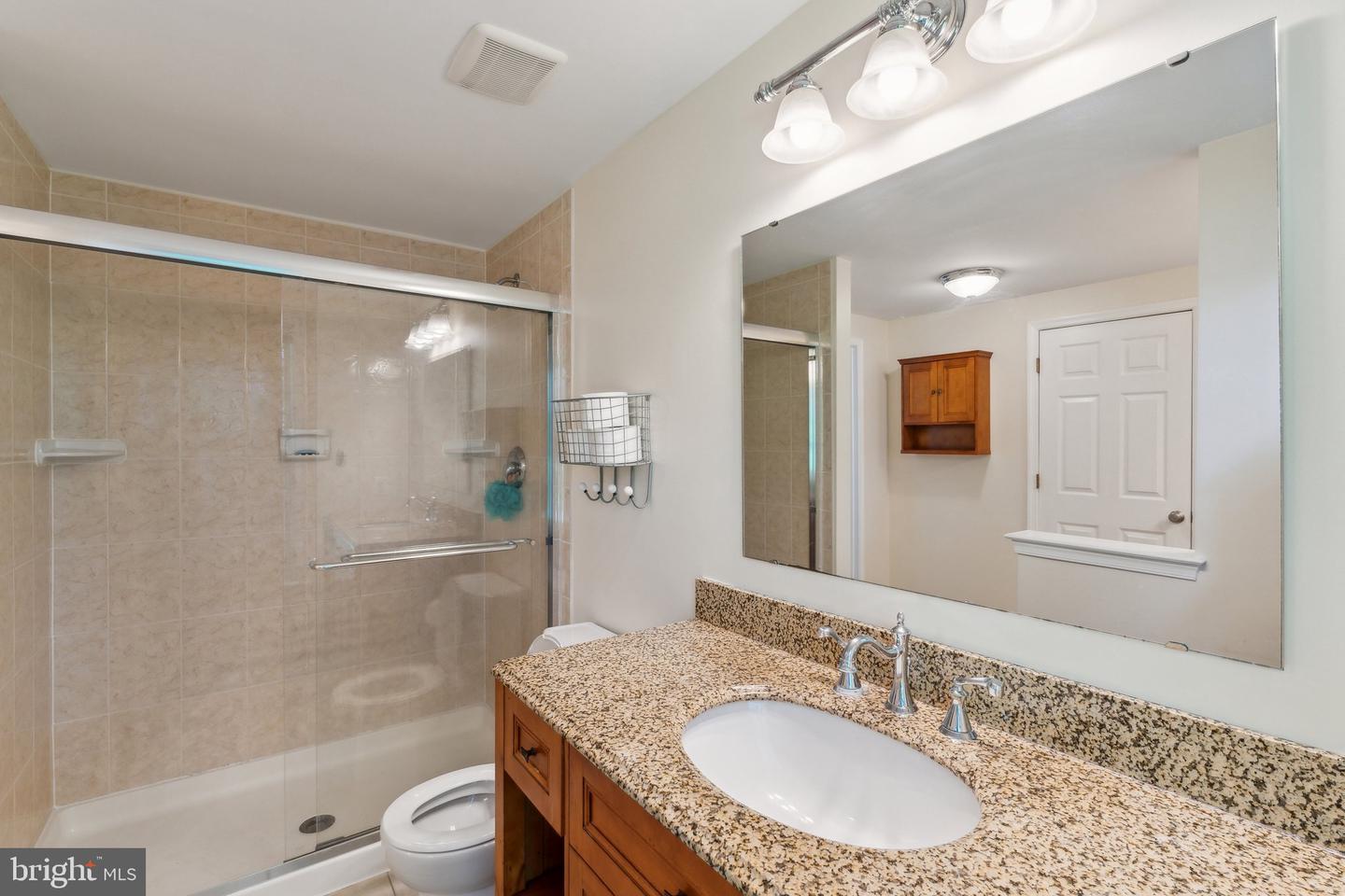 15184 HOLLEYSIDE DR, DUMFRIES, Virginia 22025, 5 Bedrooms Bedrooms, ,2 BathroomsBathrooms,Residential,For sale,15184 HOLLEYSIDE DR,VAPW2091890 MLS # VAPW2091890