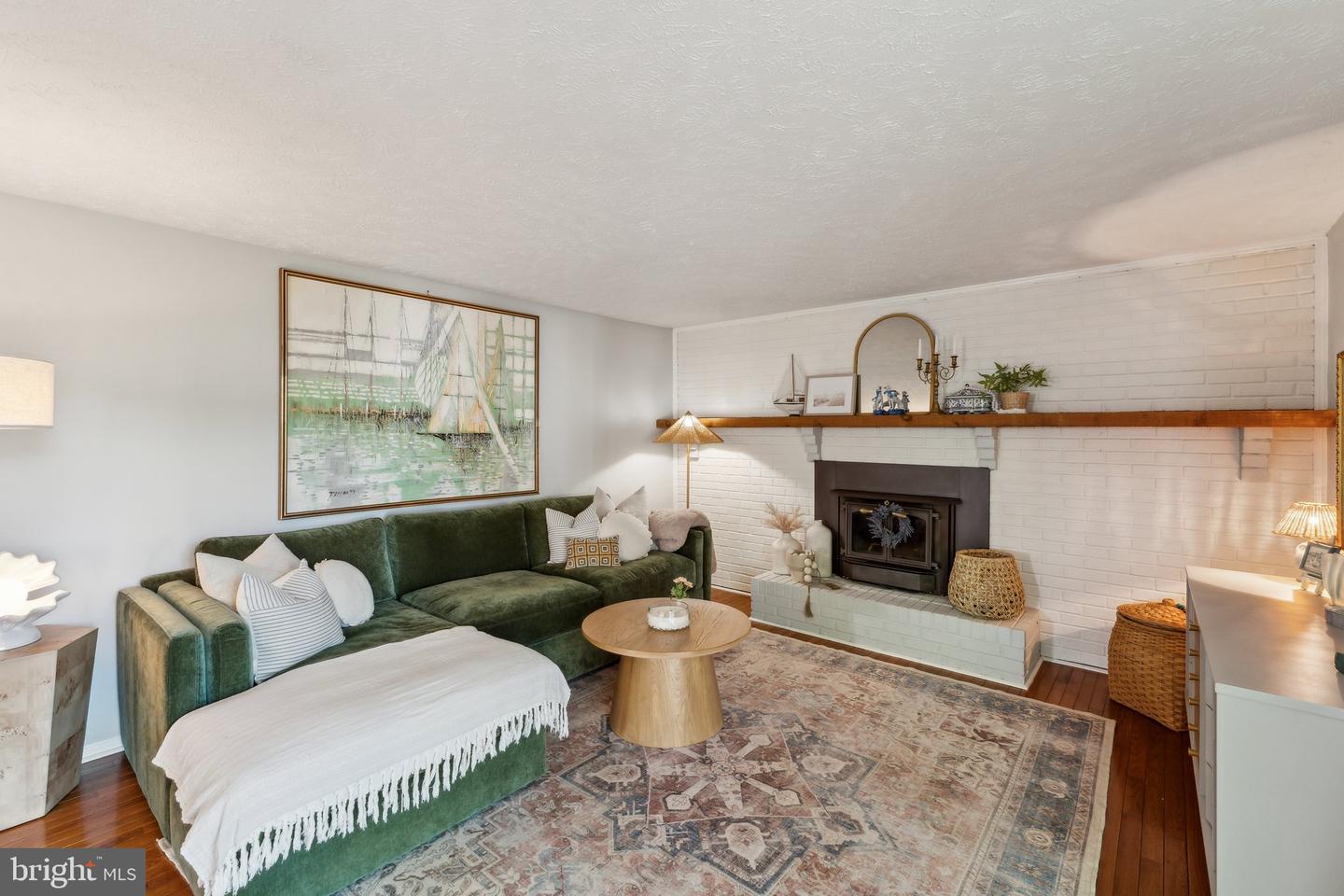15184 HOLLEYSIDE DR, DUMFRIES, Virginia 22025, 5 Bedrooms Bedrooms, ,2 BathroomsBathrooms,Residential,For sale,15184 HOLLEYSIDE DR,VAPW2091890 MLS # VAPW2091890