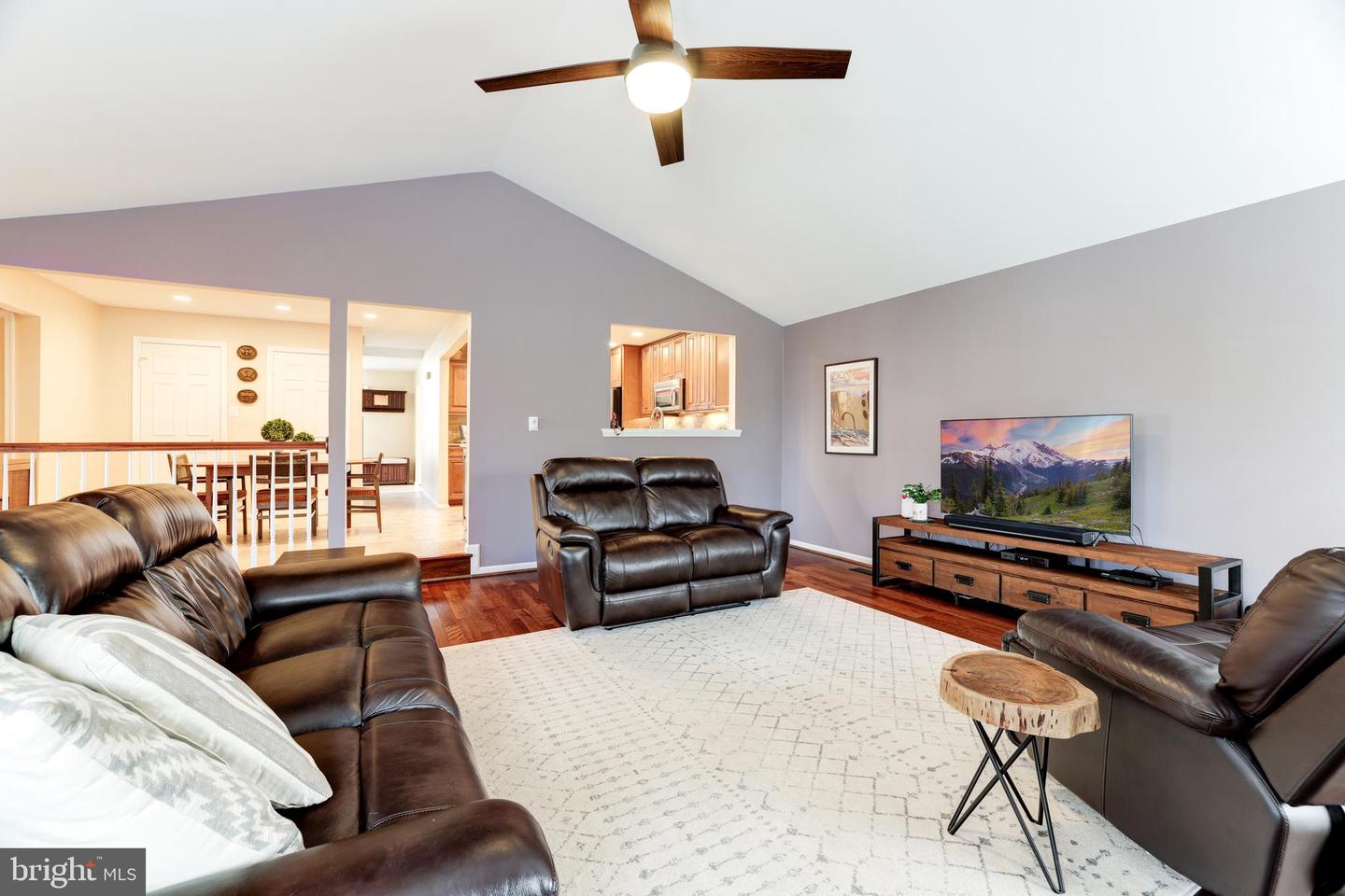 3113 KINROSS CIR, HERNDON, Virginia 20171, 6 Bedrooms Bedrooms, ,4 BathroomsBathrooms,Residential,For sale,3113 KINROSS CIR,VAFX2164344 MLS # VAFX2164344