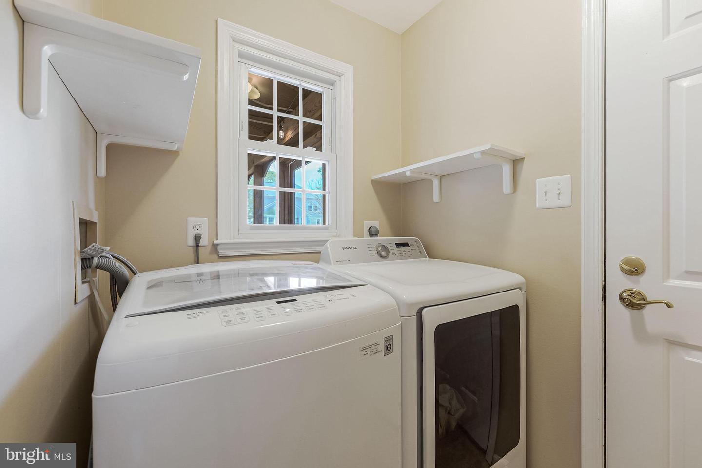 3113 KINROSS CIR, HERNDON, Virginia 20171, 6 Bedrooms Bedrooms, ,4 BathroomsBathrooms,Residential,For sale,3113 KINROSS CIR,VAFX2164344 MLS # VAFX2164344