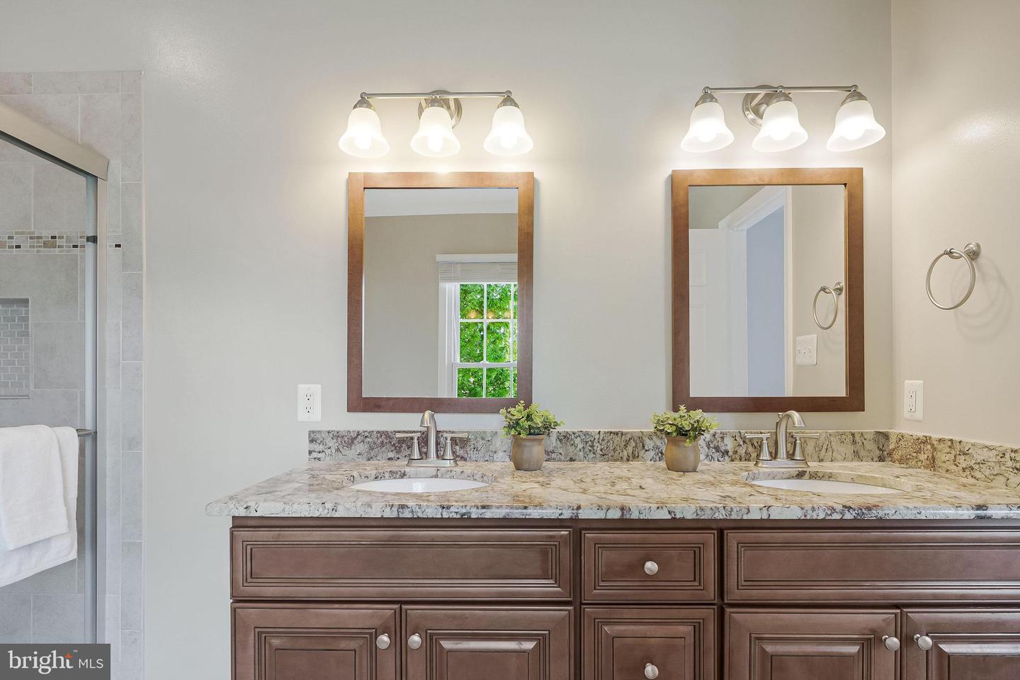 3113 KINROSS CIR, HERNDON, Virginia 20171, 6 Bedrooms Bedrooms, ,4 BathroomsBathrooms,Residential,For sale,3113 KINROSS CIR,VAFX2164344 MLS # VAFX2164344