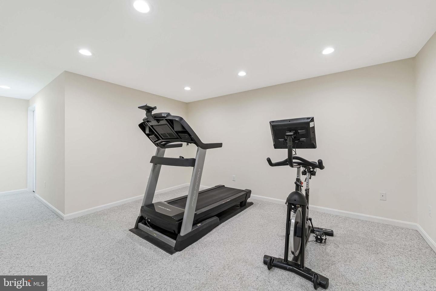 3113 KINROSS CIR, HERNDON, Virginia 20171, 6 Bedrooms Bedrooms, ,4 BathroomsBathrooms,Residential,For sale,3113 KINROSS CIR,VAFX2164344 MLS # VAFX2164344