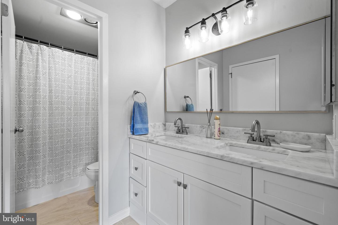 3701 S GEORGE MASON DR #1005N, FALLS CHURCH, Virginia 22041, 3 Bedrooms Bedrooms, ,2 BathroomsBathrooms,Residential,For sale,3701 S GEORGE MASON DR #1005N,VAFX2212076 MLS # VAFX2212076