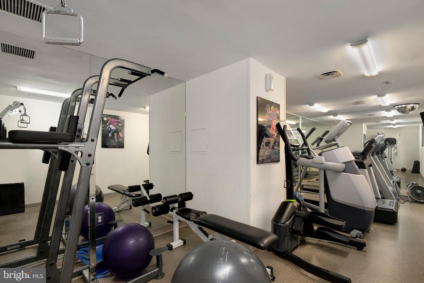 3701 S GEORGE MASON DR #1005N, FALLS CHURCH, Virginia 22041, 3 Bedrooms Bedrooms, ,2 BathroomsBathrooms,Residential,For sale,3701 S GEORGE MASON DR #1005N,VAFX2212076 MLS # VAFX2212076