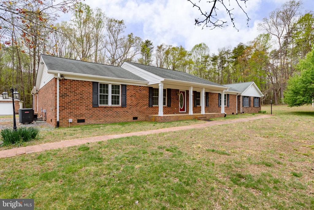 9100 PRITCHETT RD, SPOTSYLVANIA, Virginia 22551, 5 Bedrooms Bedrooms, ,4 BathroomsBathrooms,Residential,9100 PRITCHETT RD,VASP2032154 MLS # VASP2032154