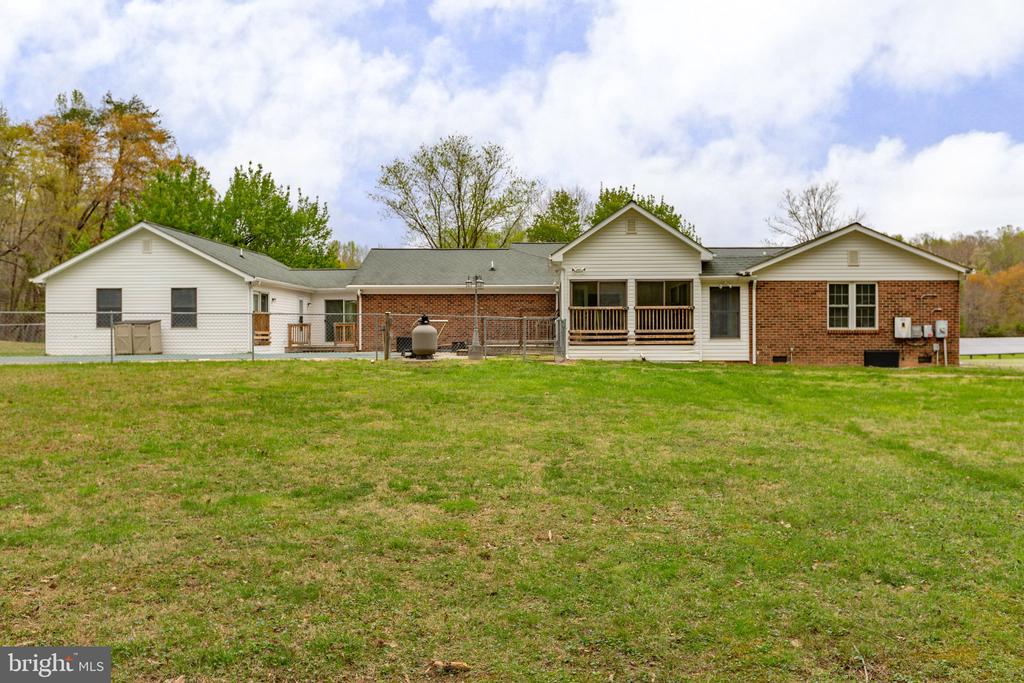 9100 PRITCHETT RD, SPOTSYLVANIA, Virginia 22551, 5 Bedrooms Bedrooms, ,4 BathroomsBathrooms,Residential,9100 PRITCHETT RD,VASP2032154 MLS # VASP2032154