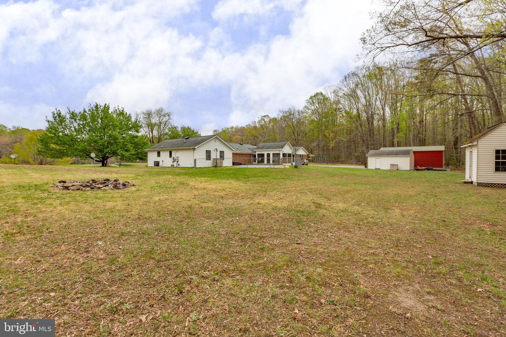 9100 PRITCHETT RD, SPOTSYLVANIA, Virginia 22551, 5 Bedrooms Bedrooms, ,4 BathroomsBathrooms,Residential,9100 PRITCHETT RD,VASP2032154 MLS # VASP2032154