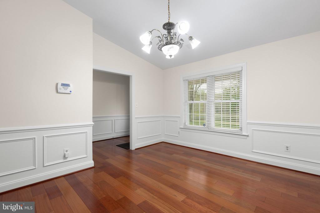9100 PRITCHETT RD, SPOTSYLVANIA, Virginia 22551, 5 Bedrooms Bedrooms, ,4 BathroomsBathrooms,Residential,9100 PRITCHETT RD,VASP2032154 MLS # VASP2032154