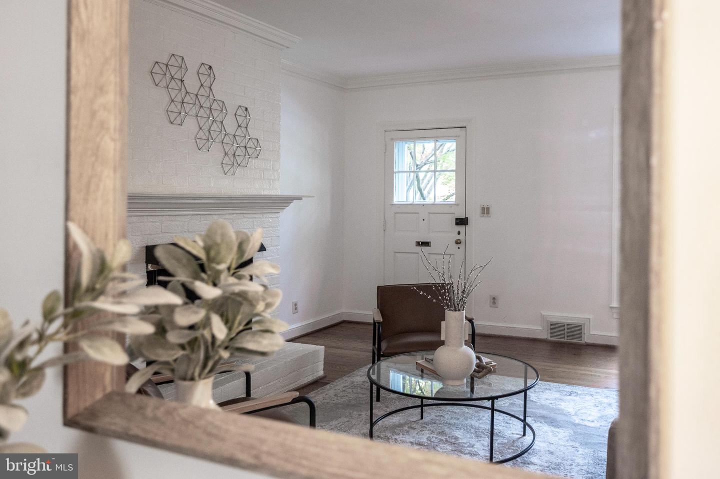 915 S SAINT ASAPH ST, ALEXANDRIA, Virginia 22314, 3 Bedrooms Bedrooms, ,3 BathroomsBathrooms,Residential,For sale,915 S SAINT ASAPH ST,VAAX2040590 MLS # VAAX2040590