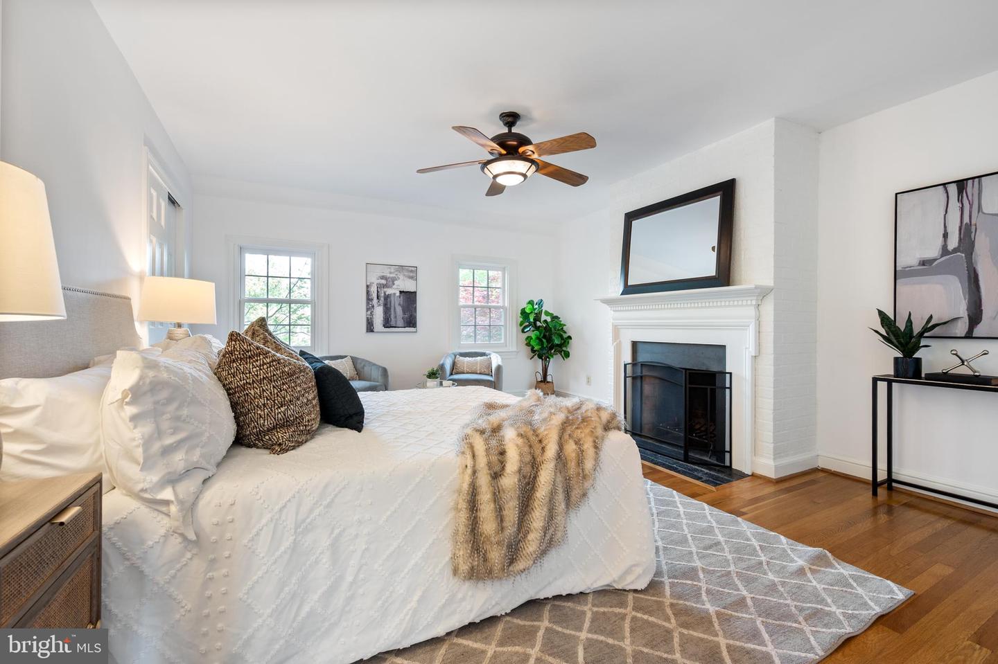 915 S SAINT ASAPH ST, ALEXANDRIA, Virginia 22314, 3 Bedrooms Bedrooms, ,3 BathroomsBathrooms,Residential,For sale,915 S SAINT ASAPH ST,VAAX2040590 MLS # VAAX2040590