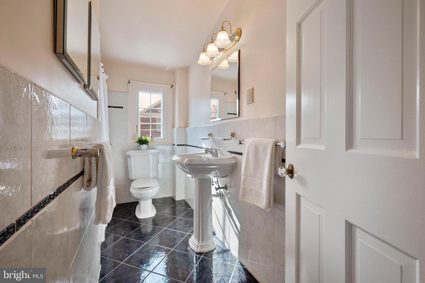 915 S SAINT ASAPH ST, ALEXANDRIA, Virginia 22314, 3 Bedrooms Bedrooms, ,3 BathroomsBathrooms,Residential,For sale,915 S SAINT ASAPH ST,VAAX2040590 MLS # VAAX2040590