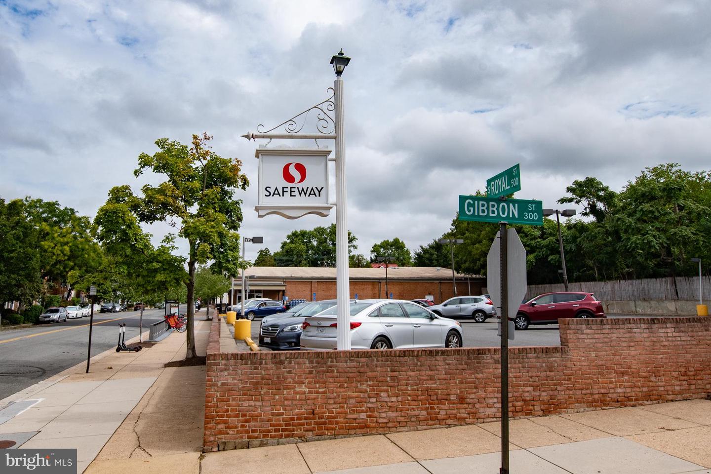 915 S SAINT ASAPH ST, ALEXANDRIA, Virginia 22314, 3 Bedrooms Bedrooms, ,3 BathroomsBathrooms,Residential,For sale,915 S SAINT ASAPH ST,VAAX2040590 MLS # VAAX2040590