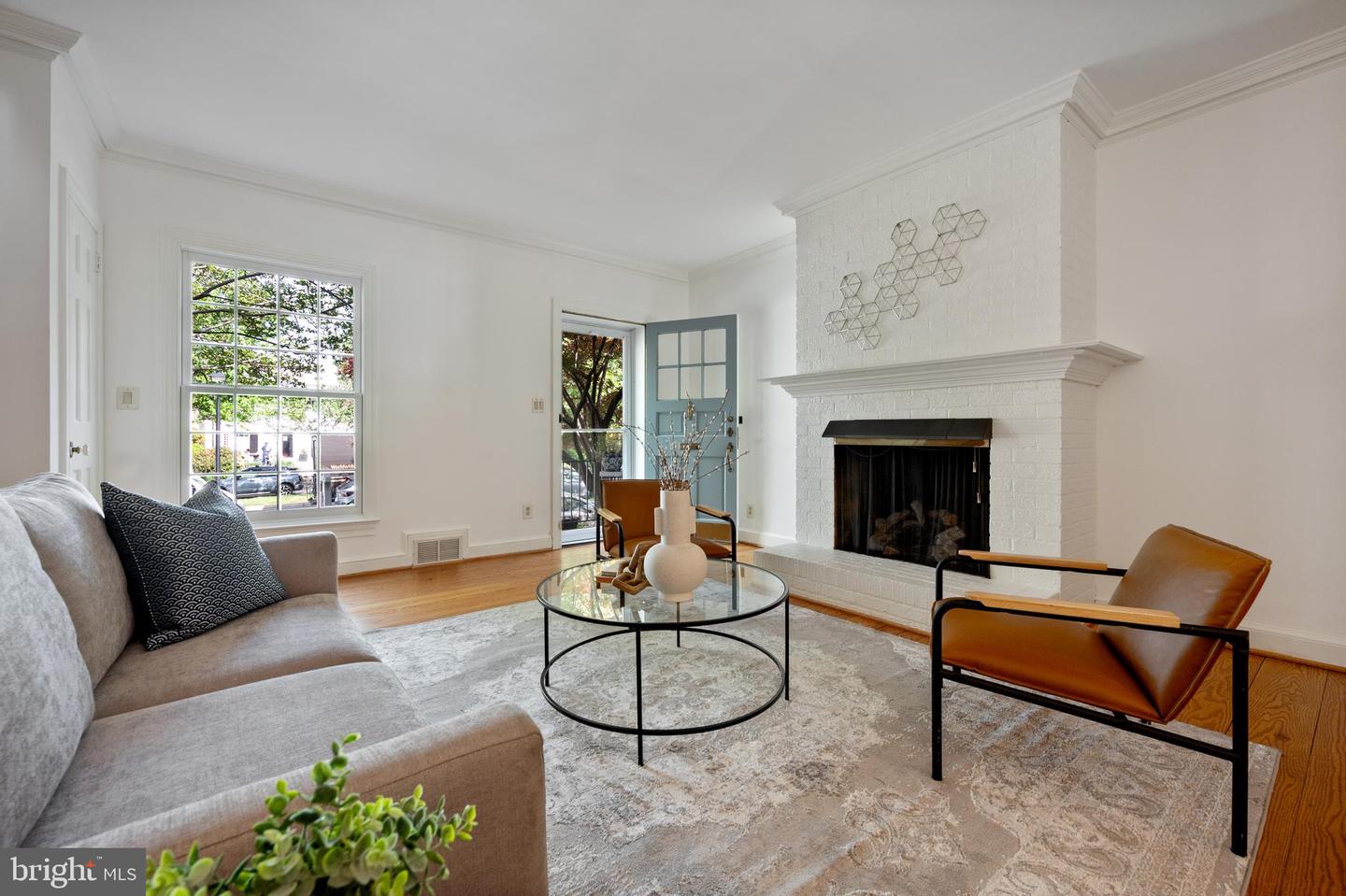 915 S SAINT ASAPH ST, ALEXANDRIA, Virginia 22314, 3 Bedrooms Bedrooms, ,3 BathroomsBathrooms,Residential,For sale,915 S SAINT ASAPH ST,VAAX2040590 MLS # VAAX2040590