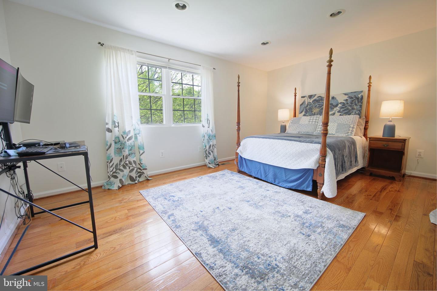 6406 HOLYOKE DR, ANNANDALE, Virginia 22003, 4 Bedrooms Bedrooms, ,2 BathroomsBathrooms,Residential,For sale,6406 HOLYOKE DR,VAFX2220394 MLS # VAFX2220394