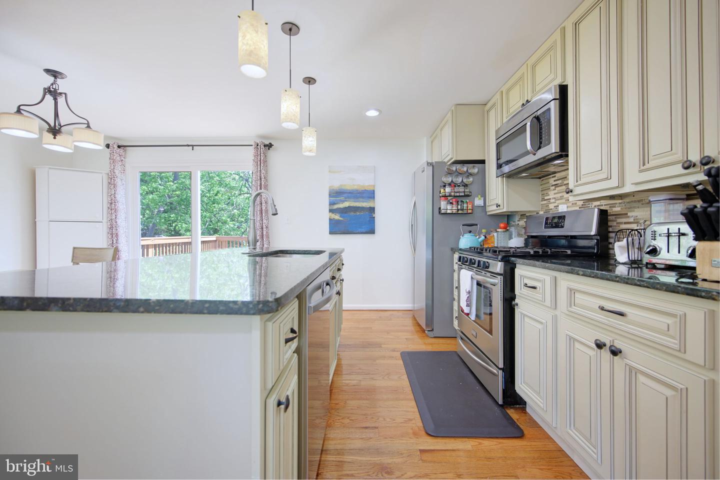 6406 HOLYOKE DR, ANNANDALE, Virginia 22003, 4 Bedrooms Bedrooms, ,2 BathroomsBathrooms,Residential,For sale,6406 HOLYOKE DR,VAFX2220394 MLS # VAFX2220394
