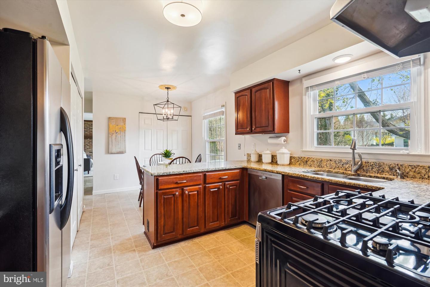 13418 POINT PLEASANT DR, CHANTILLY, Virginia 20151, 4 Bedrooms Bedrooms, ,2 BathroomsBathrooms,Residential,For sale,13418 POINT PLEASANT DR,VAFX2220460 MLS # VAFX2220460