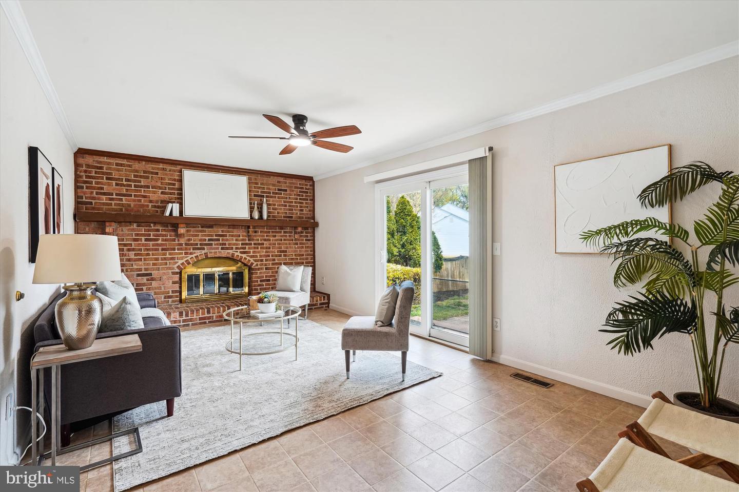 13418 POINT PLEASANT DR, CHANTILLY, Virginia 20151, 4 Bedrooms Bedrooms, ,2 BathroomsBathrooms,Residential,For sale,13418 POINT PLEASANT DR,VAFX2220460 MLS # VAFX2220460