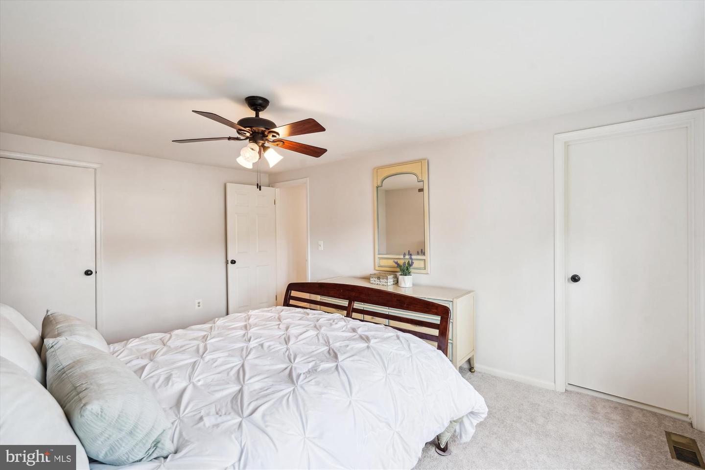 13418 POINT PLEASANT DR, CHANTILLY, Virginia 20151, 4 Bedrooms Bedrooms, ,2 BathroomsBathrooms,Residential,For sale,13418 POINT PLEASANT DR,VAFX2220460 MLS # VAFX2220460