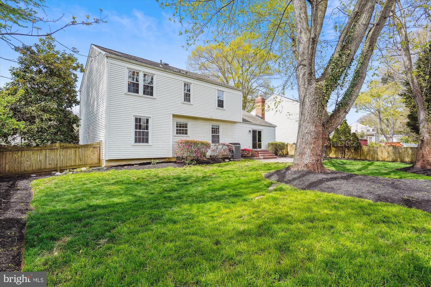 13418 POINT PLEASANT DR, CHANTILLY, Virginia 20151, 4 Bedrooms Bedrooms, ,2 BathroomsBathrooms,Residential,For sale,13418 POINT PLEASANT DR,VAFX2220460 MLS # VAFX2220460