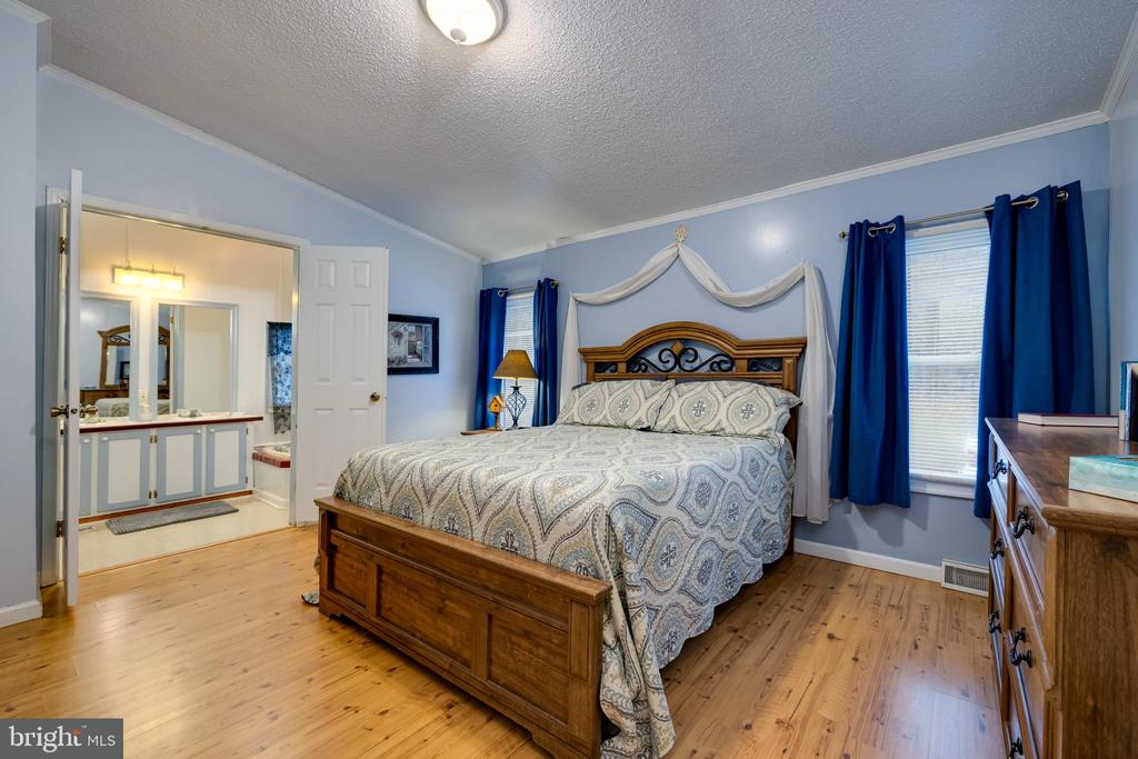 400 N FORK RIVER RD, SHENANDOAH, Virginia 22849, 3 Bedrooms Bedrooms, ,3 BathroomsBathrooms,Residential,400 N FORK RIVER RD,VAPA2004856 MLS # VAPA2004856
