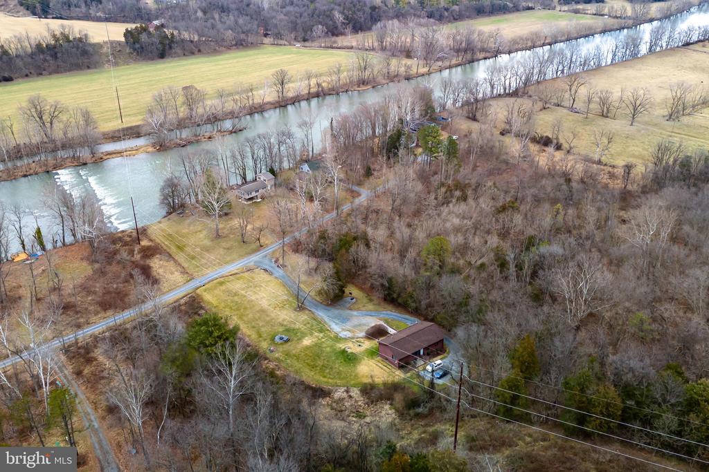 400 N FORK RIVER RD, SHENANDOAH, Virginia 22849, 3 Bedrooms Bedrooms, ,3 BathroomsBathrooms,Residential,400 N FORK RIVER RD,VAPA2004856 MLS # VAPA2004856