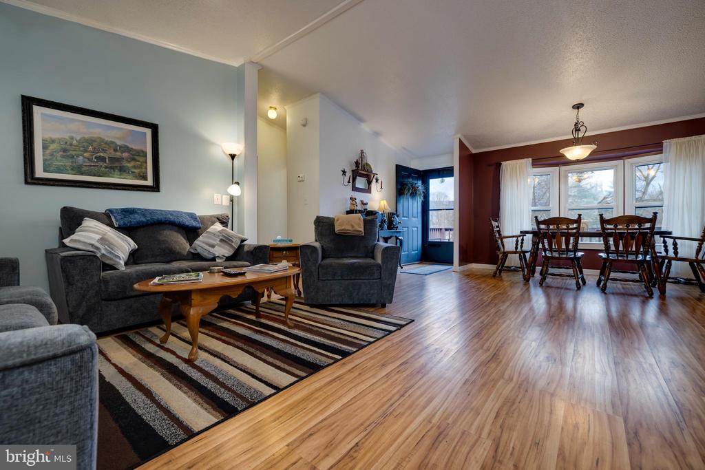 400 N FORK RIVER RD, SHENANDOAH, Virginia 22849, 3 Bedrooms Bedrooms, ,3 BathroomsBathrooms,Residential,400 N FORK RIVER RD,VAPA2004856 MLS # VAPA2004856