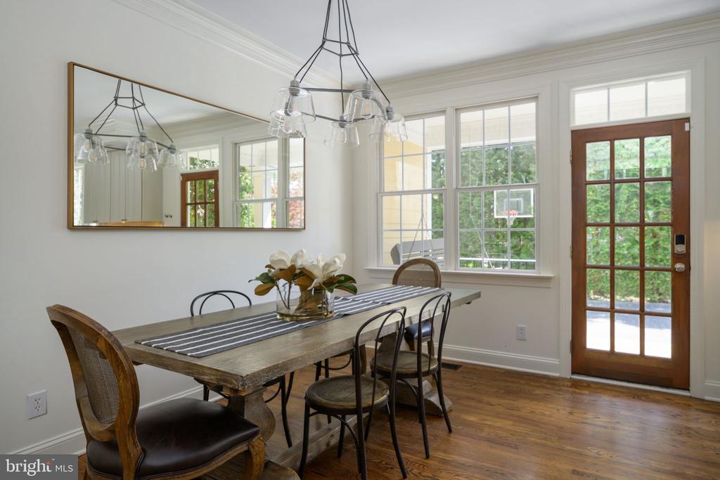 11905 OLD ELM CT, SPOTSYLVANIA, Virginia 22551, 5 Bedrooms Bedrooms, ,5 BathroomsBathrooms,Residential,11905 OLD ELM CT,VASP2032532 MLS # VASP2032532