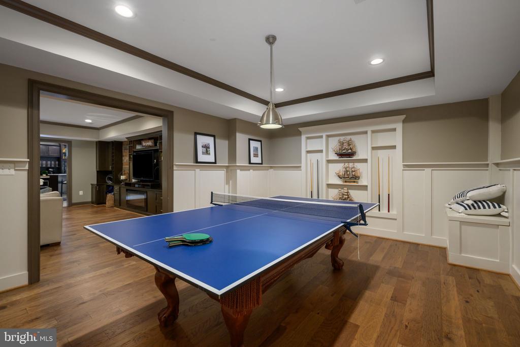 11905 OLD ELM CT, SPOTSYLVANIA, Virginia 22551, 5 Bedrooms Bedrooms, ,5 BathroomsBathrooms,Residential,11905 OLD ELM CT,VASP2032532 MLS # VASP2032532